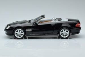 Mercedes SL500 R230 Schwarz Norev 1:18 183840 Metall — Bild 4 von 8