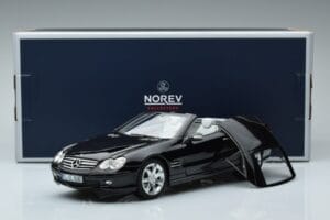 Mercedes SL500 R230 Schwarz Norev 1:18 183840 Metall — Bild 8 von 8