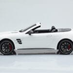 Mercedes AMG SL63 R231 Weiß GT Spirit 1:18 - image 3 of 6