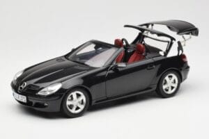 Mercedes SLK R171 Obsidian Schwarz Metallic Minichamps 1:18 B66962319 Metall — Bild 2 von 9