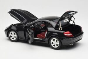 Mercedes SLK R171 Obsidian Schwarz Metallic Minichamps 1:18 B66962319 Metall — Bild 6 von 9