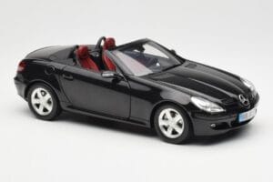 Mercedes SLK R171 Obsidian Schwarz Metallic Minichamps 1:18 B66962319 Metall — Bild 7 von 9