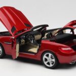 Mercedes SLK R172 Designo Zirkon Rot Minichamps 1:18 - image 5 of 8