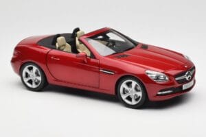 Mercedes SLK R172 Designo Zirkon Rot Minichamps 1:18 B66960513 Metall — Bild 6 von 8