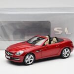 Mercedes SLK R172 Designo Zirkon Rot Minichamps 1:18 - image 8 of 8
