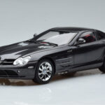 Mercedes SLR McLaren Schwarz CMC 1:18