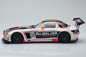 Mercedes SLS AMG GT3 Munnich Motorsport #38 M. Basseng / M. Winkelhock Champions FIA GT1 World Championship 2012 Minichamps 1 — Bild 3 von 6