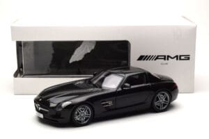 Mercedes SLS AMG Obsidian Schwarz Metallic Minichamps 1:18 B66960042 Metall — Bild 7 von 7
