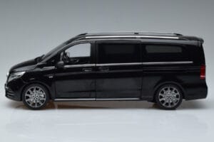 Mercedes V-Class W447 V260L Schwarz OEM 1:18 QALCN89911150 Metall — Bild 4 von 8