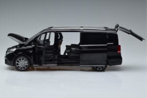 Mercedes V-Class W447 V260L Schwarz OEM 1:18 QALCN89911150 Metall — Bild 5 von 8