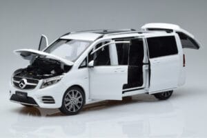 Mercedes V-Class W447 V260L Weiß OEM 1:18 QALCN89911149 Metall — Bild 2 von 8