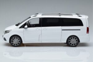 Mercedes V-Class W447 V260L Weiß OEM 1:18 QALCN89911149 Metall — Bild 4 von 8