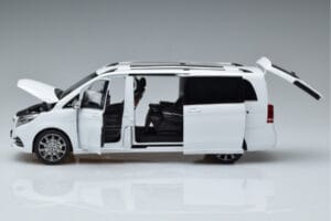 Mercedes V-Class W447 V260L Weiß OEM 1:18 QALCN89911149 Metall — Bild 5 von 8