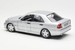 Mercedes C36 AMG W202 Silber UT Models 1:18 180035000 Metall — Bild 5 von 6