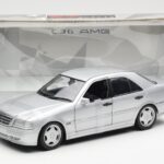 Mercedes C36 AMG W202 Silber UT Models 1:18 - image 6 of 6