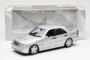 Mercedes C36 AMG W202 Silber UT Models 1:18 180035000 Metall — Bild 6 von 6