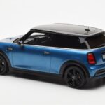 Mini Cooper S F56 Island Blau Otto 1:18 - image 5 of 6
