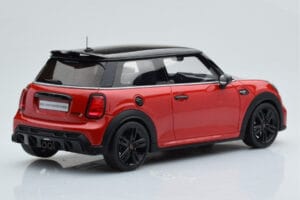 Mini Cooper S JCW F56 Rot Otto 1:18 OT984 Resin — Bild 2 von 6