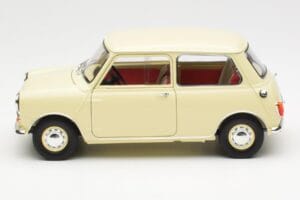 Morris Mini Minor Weiss Kyosho 1:18 08964W Metall — Bild 4 von 8