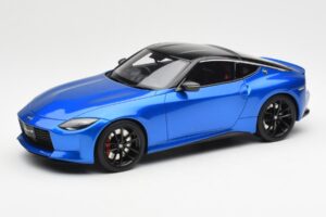Nissan Fairlady Z Z35 Bayside Blau GT Spirit 1:18