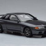 Nissan Skyline GT-R BNR32 Nismo Grau Otto 1:18 - image 4 of 6