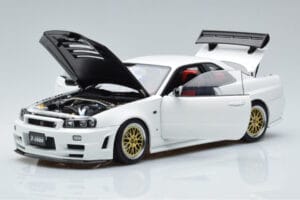 Nissan Skyline GT-R R34 Nismo Z-Tune Weiß MotorHelix 1:18 M83407 Metall — Bild 2 von 11