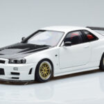 Nissan Skyline GT-R R34 Nismo Z-Tune Weiß MotorHelix 1:18