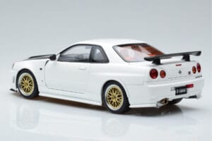 Nissan Skyline GT-R R34 Nismo Z-Tune Weiß MotorHelix 1:18 M83407 Metall — Bild 7 von 11
