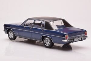 Opel Diplomat B Dunkelblau Metallic MCG 1:18 MCG18336 Metall — Bild 5 von 6