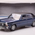 Opel Diplomat B Dunkelblau Metallic MCG 1:18 - image 6 of 6
