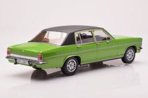Opel Diplomat B Grün Metallic MCG 1:18 MCG18337 Metall — Bild 2 von 6