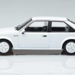 Opel Kadett D GTE Weiß MCG 1:18 MCG18268 Metall - image 3 of 6