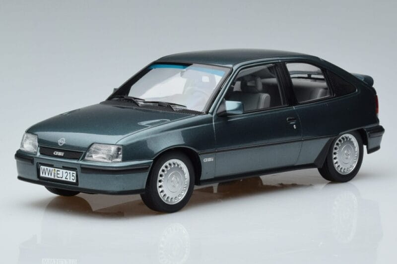 Opel Kadett E GSi Blau Metallic Norev 1:18 183614 Metall