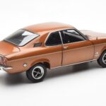 Opel Manta A Bronze Metallic Norev 1:18 - image 3 of 8