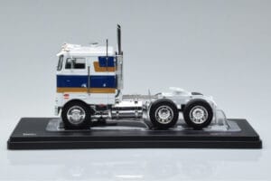 Peterbilt 352 H Weiß IXO 1:43 TR078 Metall — Bild 3 von 6