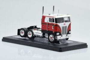 Peterbilt 352 Pacemaker Rot Weiß IXO 1:43 TR097 Metall — Bild 3 von 4