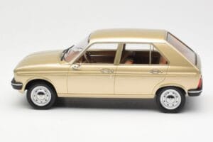 Peugeot 104 GR Beige Metallic Norev 1:18 184904 Metall — Bild 3 von 6
