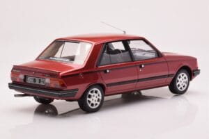 Peugeot 305 GTX Rot Plaisir Otto 1:18 OT1032 Resin — Bild 2 von 6