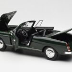Peugeot 404 Cabriolet Antique Green Limitierte Auflage Norev 1:18 - image 5 of 8