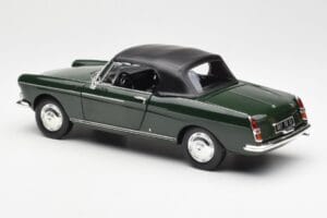Peugeot 404 Cabriolet Antique Green Limitierte Auflage Norev 1:18 184829 Metall — Bild 7 von 8