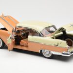 Pontiac Star Chief Hardtop Rot Weiß Sun Star 1:18 - image 5 of 8