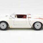 Porsche 550 Spyder 70 Jahre Edition Weiß Schuco 1:18 - image 4 of 8