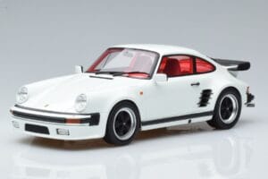 Porsche 911 930 Turbo S Grand Prix White GT Spirit 1:18 GT786 Resin