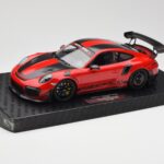 Porsche 911 GT2 RS 991 MR Manthey Racing Nordschleife Rekord Minichamps 1:18 - image 2 of 6