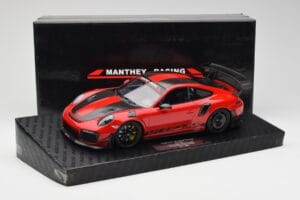 Porsche 911 GT2 RS 991 MR Manthey Racing Nordschleife Rekord Minichamps 1:18 MR-911-GT2RS-1803 Metall — Bild 6 von 6