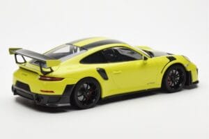 Porsche 911 991.2 GT2 RS Hellgrün Mit Schwarzen Magnesium-Felgen Minichamps 1:18 155068300 Metall — Bild 2 von 6