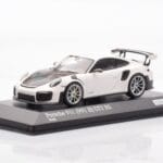 Porsche 911 991.2 GT2 RS Weiß Minichamps 1:43 - image 2 of 4