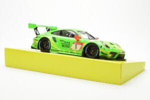 Porsche 911 991.2 GT3 R #1 Manthey Racing 24 Hours Nurburgring 2019 Minichamps 1:18 MG-M-911-19-1801 Metall — Bild 4 von 6
