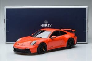 Porsche 911 992 GT3 Orange Norev 1:18 187300 Metall — Bild 7 von 7