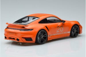 Porsche 911 992 Turbo S China 20th Anniversary Orange Minichamps 1:18 155069171 Metall — Bild 2 von 6